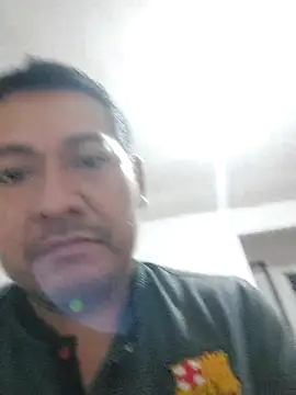 Snapshot of Davimo10 chatting on 11-09-25, 12:31 Davimo10 online show from 11-09-25, 12:31