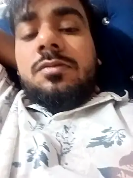 Snapshot of naughtyboyjii chatting on 11-09-25, 06:01 naughtyboyjii online show from 11-09-25, 06:01