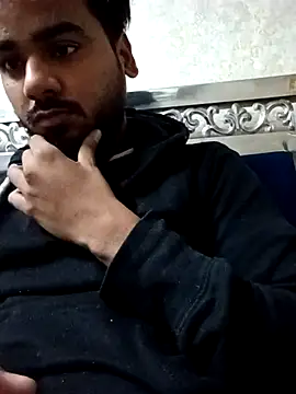 Snapshot of naughtyboyjii chatting on 11-13-25, 03:49 naughtyboyjii online show from 11-13-25, 03:49