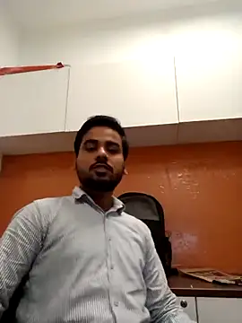 Snapshot of naughtyboyjii chatting on 11-19-25, 04:56 naughtyboyjii online show from 11-19-25, 04:56