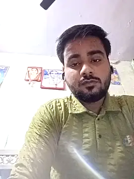 Snapshot of naughtyboyjii chatting on 12-15-25, 07:23 naughtyboyjii online show from 12-15-25, 07:23