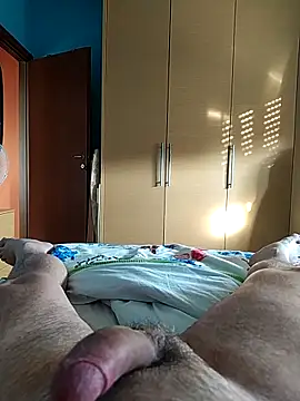 Snapshot of Cini75 chatting on 02-22-26, 08:02 Cini75 online show from 02-22-26, 08:02