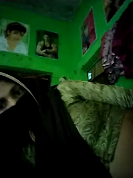 Snapshot of Jooli_cuty chatting on 01-11-26, 09:47 Jooli cuty online show from 01-11-26, 09:47