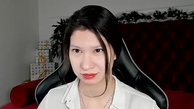 SaraDenars online show from 12-16-25, 04:17