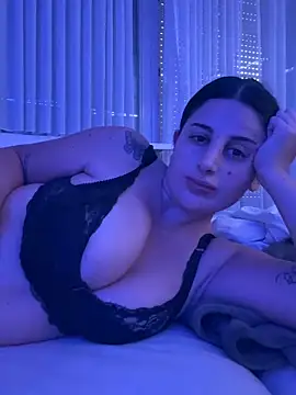 Snapshot of jojoa23 chatting on 02-20-26, 01:44 jojoa23 online show from 02-20-26, 01:44