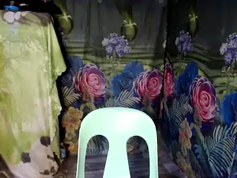 Snapshot of webcam_slutxxx chatting on 01-13-26, 02:00 webcam slutxxx online show from 01-13-26, 02:00