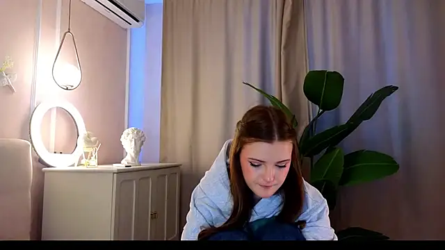 Snapshot of CathyCaldwell chatting on 02-28-26, 08:26 CathyCaldwell online show from 02-28-26, 08:26