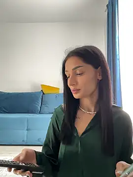 VickyM99 online show from 04-08-26, 09:53