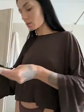 VickyM99 online show from 04-19-26, 09:08