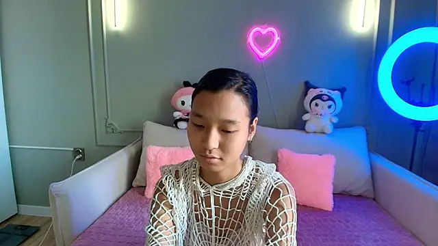 Snapshot of lihnpham chatting on 11-30-25, 03:32 lihnpham online show from 11-30-25, 03:32