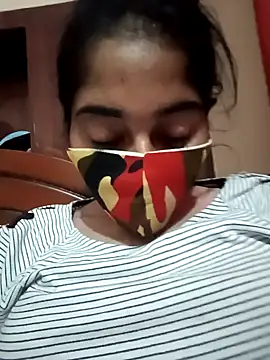 Snapshot of Tamil_White_Rose chatting on 11-26-25, 05:58 Tamil White Rose online show from 11-26-25, 05:58