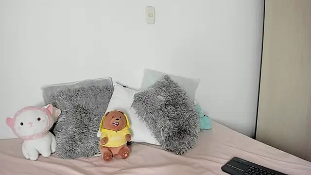 Snapshot of Salome_208 chatting on 11-19-25, 08:09 Salome 208 online show from 11-19-25, 08:09