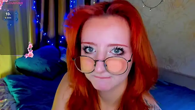 DragonflyLiza online show from 12-19-25, 09:16