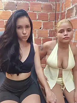 Snapshot of lil_misty chatting on 11-23-25, 03:01 lil misty online show from 11-23-25, 03:01