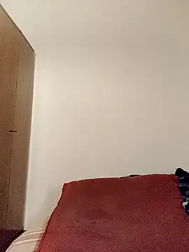 Snapshot of 00Travsharongomez chatting on 11-05-25, 11:05 00Travsharongomez online show from 11-05-25, 11:05