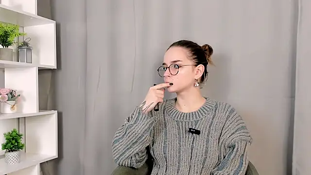 JeniseDancer online show from 11-08-25, 03:23