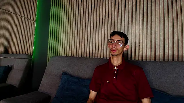 Snapshot of ZyroNight chatting on 11-21-25, 12:10 ZyroNight online show from 11-21-25, 12:10