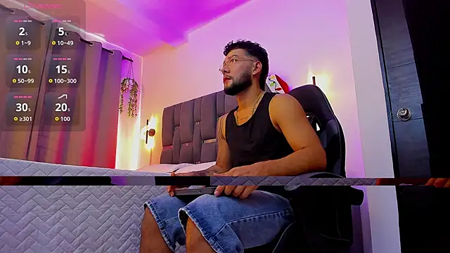 Snapshot of noah_corvelle chatting on 12-13-25, 09:20 noah corvelle online show from 12-13-25, 09:20