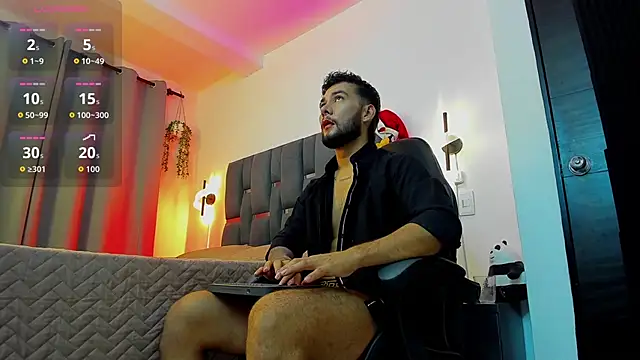 Snapshot of noah_corvelle chatting on 12-21-25, 01:46 noah corvelle online show from 12-21-25, 01:46