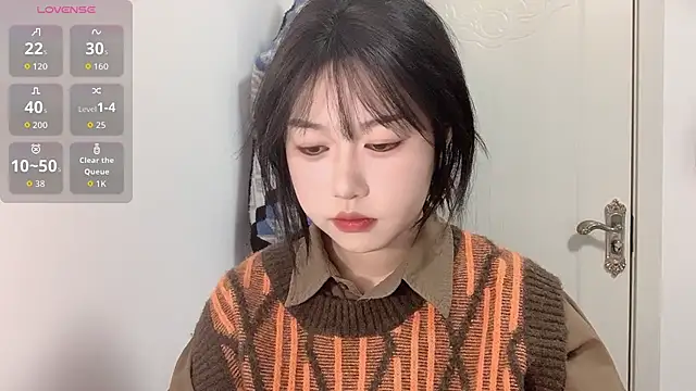 Xiaoji61 online show from 12-02-25, 12:32