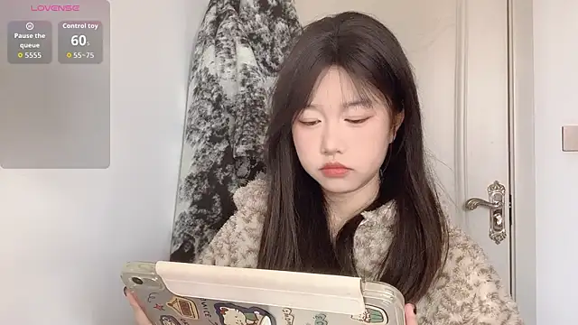 Xiaoji61 online show from 01-13-26, 05:57