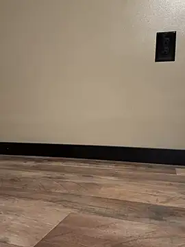 Snapshot of sexymilf20041 chatting on 12-17-25, 07:31 sexymilf20041 online show from 12-17-25, 07:31