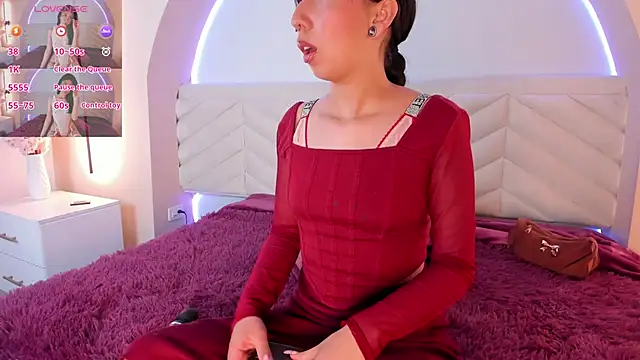 Isabella Crofts online show from 06-05-26, 03:02