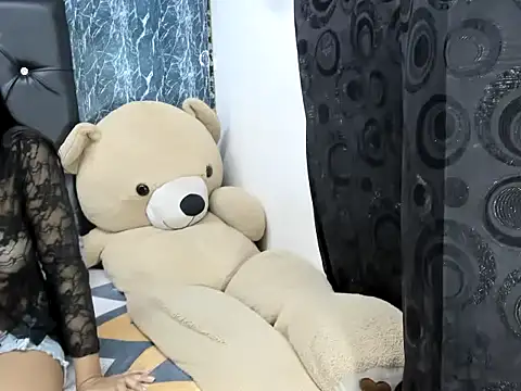 Snapshot of catalinax18 chatting on 11-08-25, 03:50 catalinax18 online show from 11-08-25, 03:50