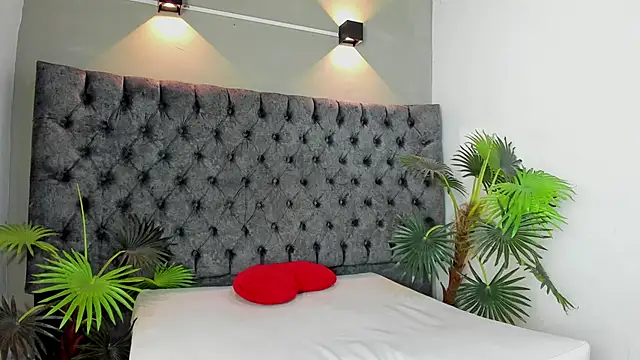 Snapshot of XAVI_LEE chatting on 11-07-25, 07:36 XAVI LEE online show from 11-07-25, 07:36