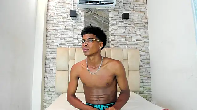 Snapshot of XAVI_LEE chatting on 11-26-25, 07:48 XAVI LEE online show from 11-26-25, 07:48