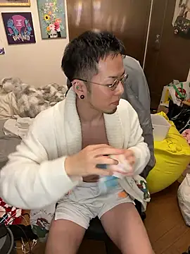 Snapshot of ippei0001 chatting on 02-13-26, 12:34 ippei0001 online show from 02-13-26, 12:34