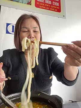 Liliy2x online show from 11-05-25, 02:00