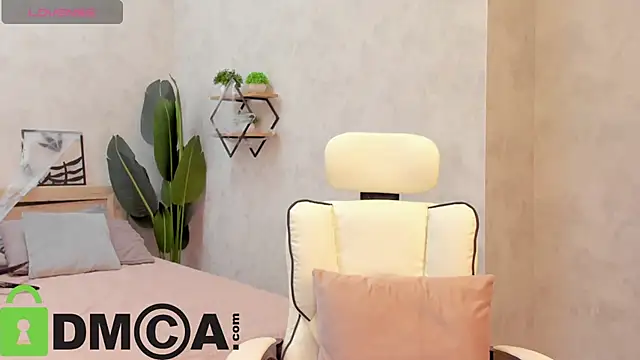 Ella Burns online show from 11-05-25, 01:27