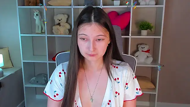 Ella Burns online show from 04-21-26, 02:37