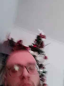 Snapshot of Rayer124 chatting on 01-12-26, 07:35 Rayer124 online show from 01-12-26, 07:35