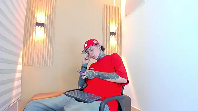 Snapshot of DANTE_ARMSTRONG chatting on 12-04-25, 03:49 DANTE ARMSTRONG online show from 12-04-25, 03:49