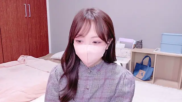 Snapshot of -aotan- chatting on 11-08-25, 10:59 -aotan- online show from 11-08-25, 10:59