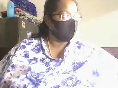 hootypriya online show from 07-23-26, 02:15