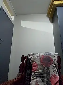 Snapshot of Mommy_Sienna chatting on 11-26-25, 12:11 Mommy Sienna online show from 11-26-25, 12:11