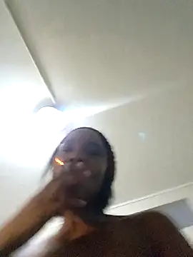 Snapshot of Mommy_Sienna chatting on 11-27-25, 08:33 Mommy Sienna online show from 11-27-25, 08:33