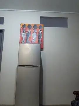 Snapshot of Mommy_Sienna chatting on 12-23-25, 02:53 Mommy Sienna online show from 12-23-25, 02:53