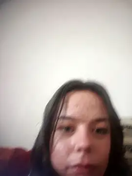 Snapshot of Leacouturierrr chatting on 11-04-25, 01:54 Leacouturierrr online show from 11-04-25, 01:54