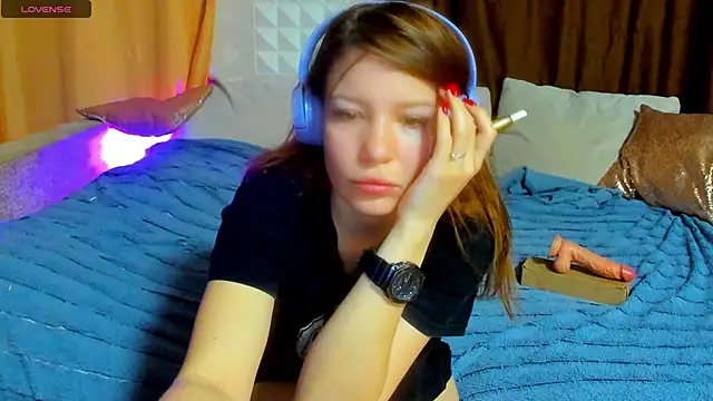 Eva purrr  online show from 04-16-26, 01:17