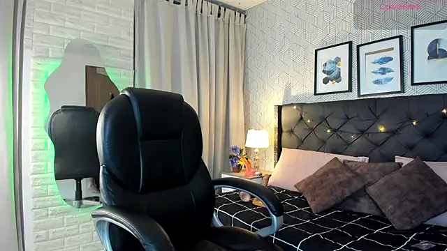 valentina  desire online show from 03-20-26, 11:59