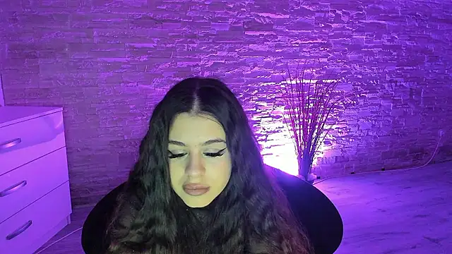 Snapshot of BellaNoir_ chatting on 01-08-26, 05:54 BellaNoir online show from 01-08-26, 05:54