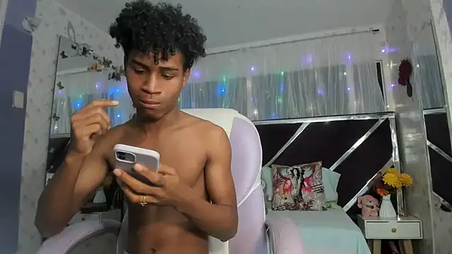 Santy bigcock 01 online show from 03-21-26, 11:59