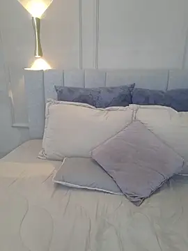 annie  20 online show from 12-04-25, 12:14