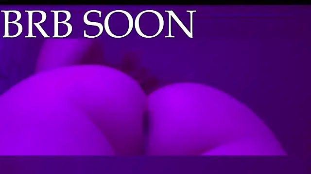 Snapshot of aurifox chatting on 12-14-25, 02:55 aurifox online show from 12-14-25, 02:55