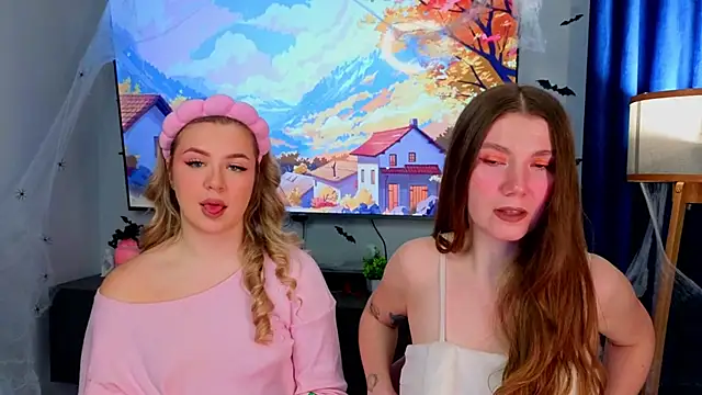 Snapshot of MelitaMoote chatting on 11-20-25, 06:02 MelitaMoote online show from 11-20-25, 06:02