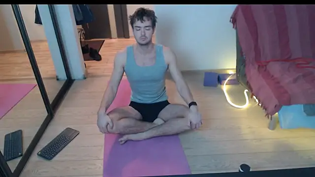 Snapshot of lucky_swimmer chatting on 12-02-25, 03:56 lucky swimmer online show from 12-02-25, 03:56